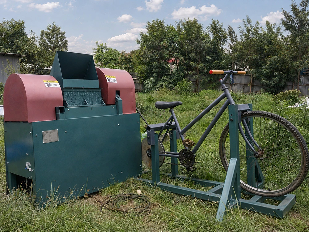 Pedal-Powered Chopper for BSF Compost